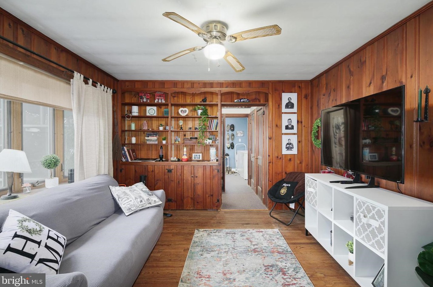 292 C St, Carneys Point Township NJ  08069-2337 exterior