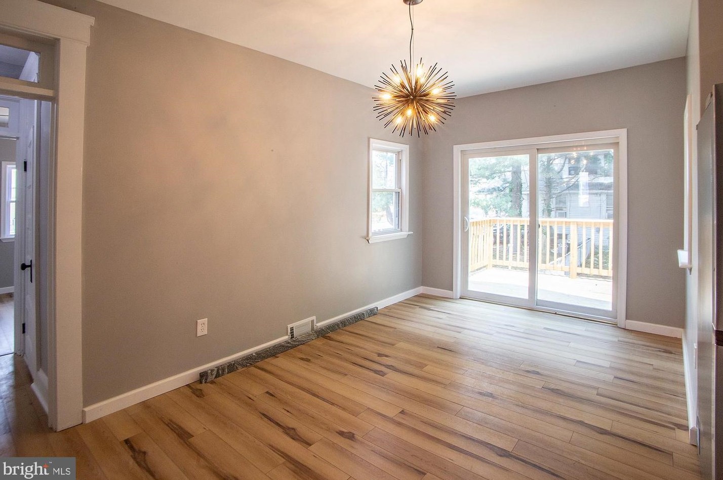 25 Church St, Carneys Point Township NJ  08069-1911 exterior