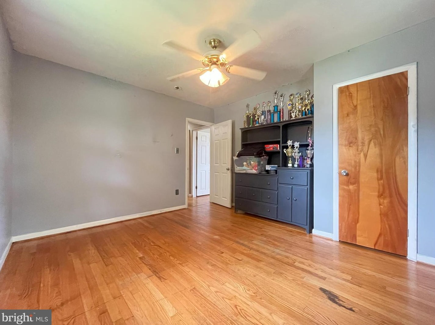 51 Penn Bch Dr, Pennsville NJ 08070-3643 exterior