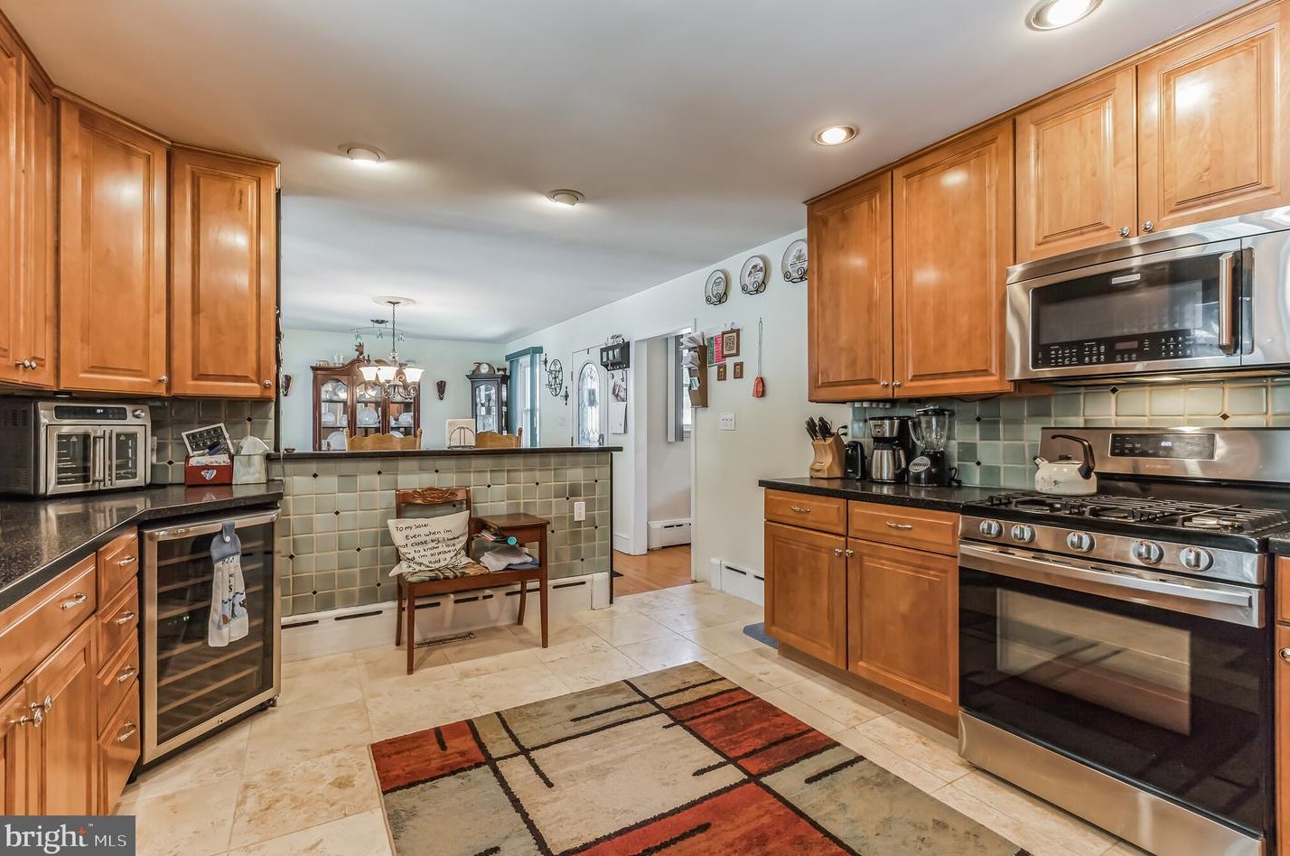 269 Pittsfield St, Pennsville NJ 08070-1921 exterior