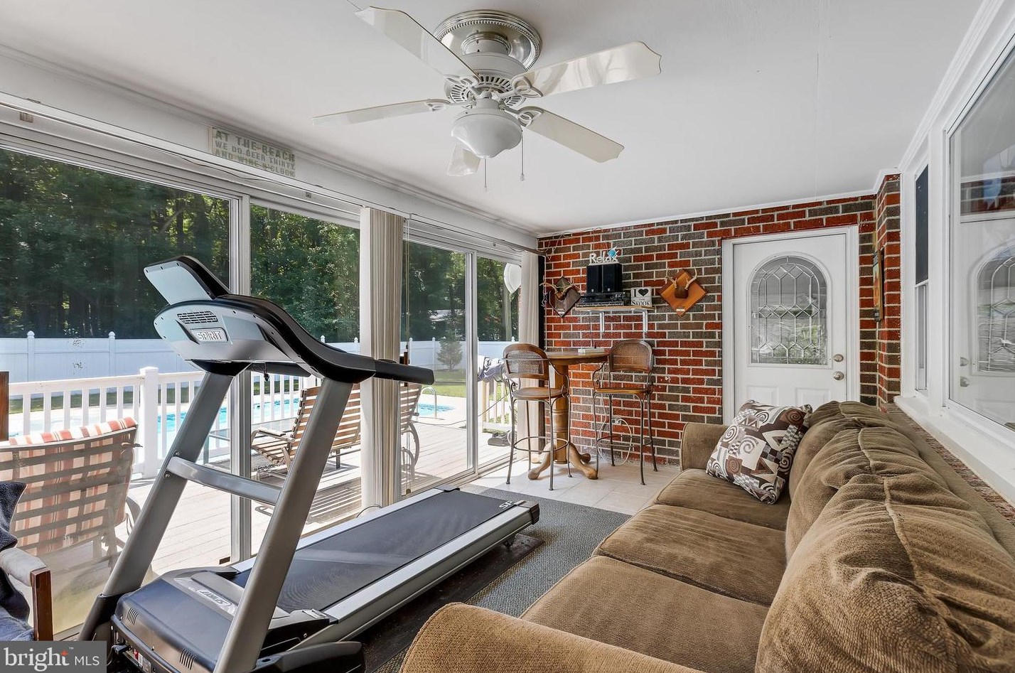 269 Pittsfield St, Pennsville NJ 08070-1921 exterior