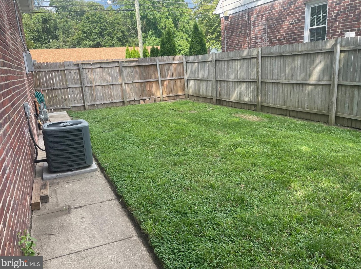 37 Churchtown Rd, Pennsville NJ 08070-1326 exterior