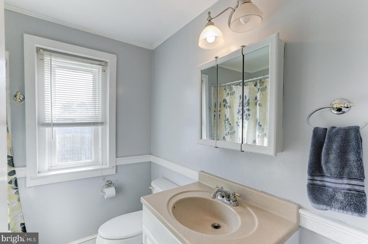 1 Harding Ave, Pennsville NJ  08070-1613 exterior