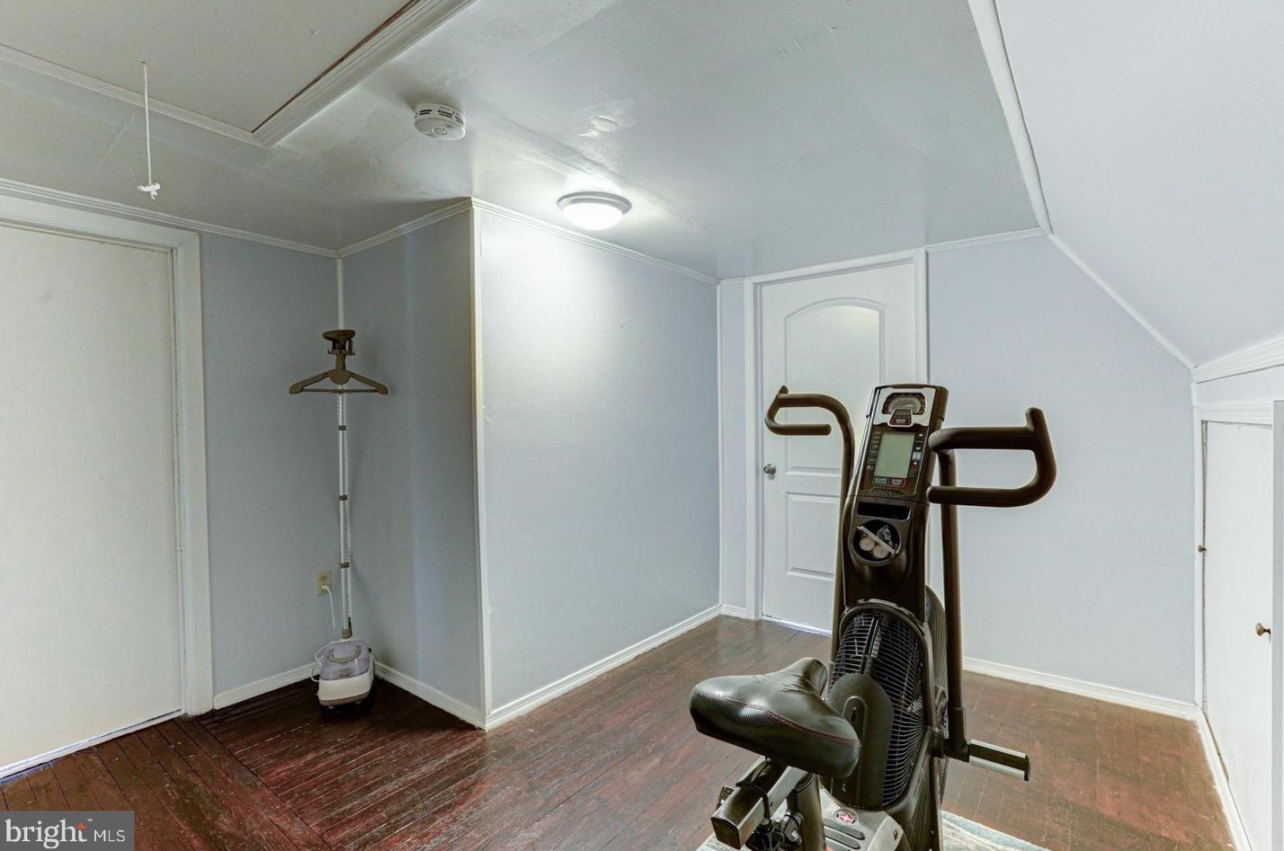 1 Harding Ave, Pennsville NJ  08070-1613 exterior