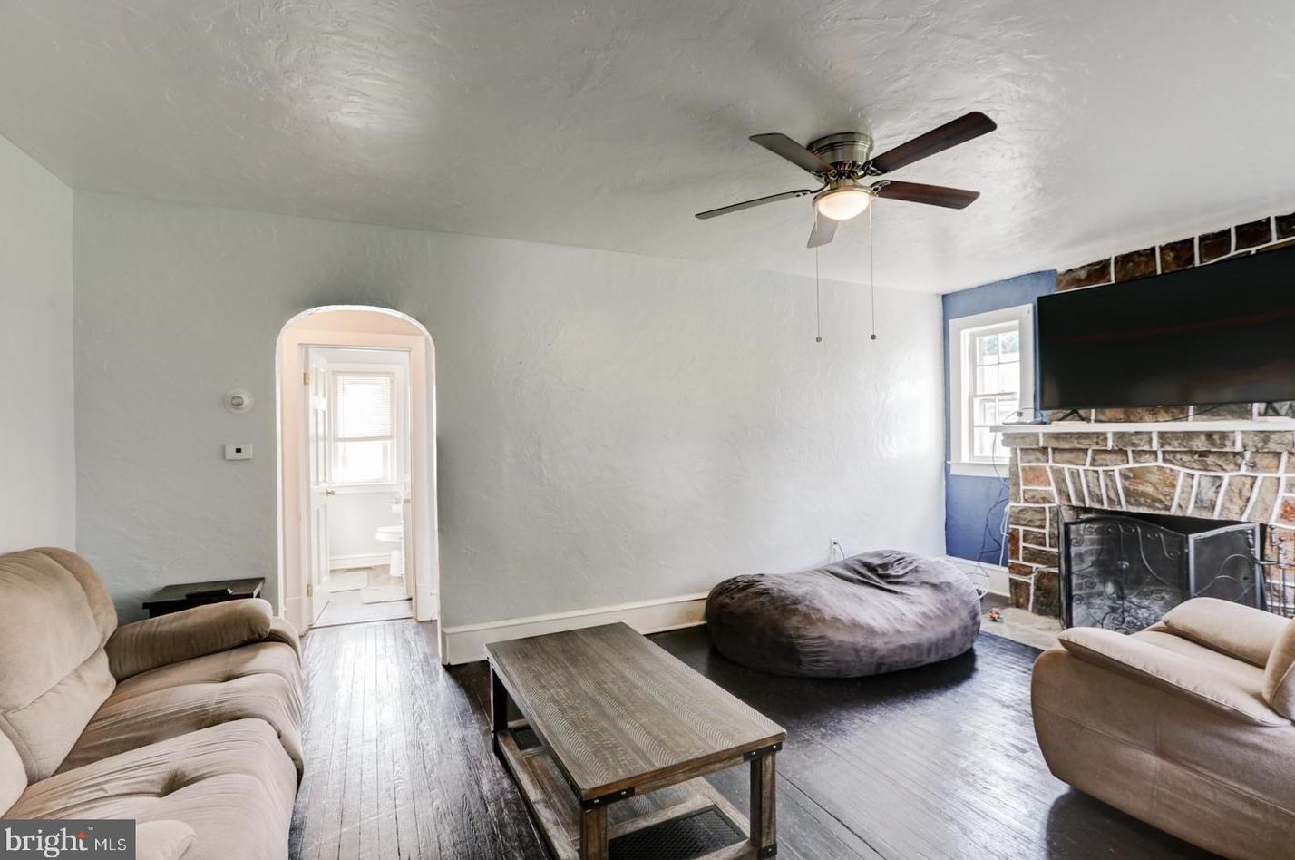 1 Harding Ave, Pennsville NJ  08070-1613 exterior