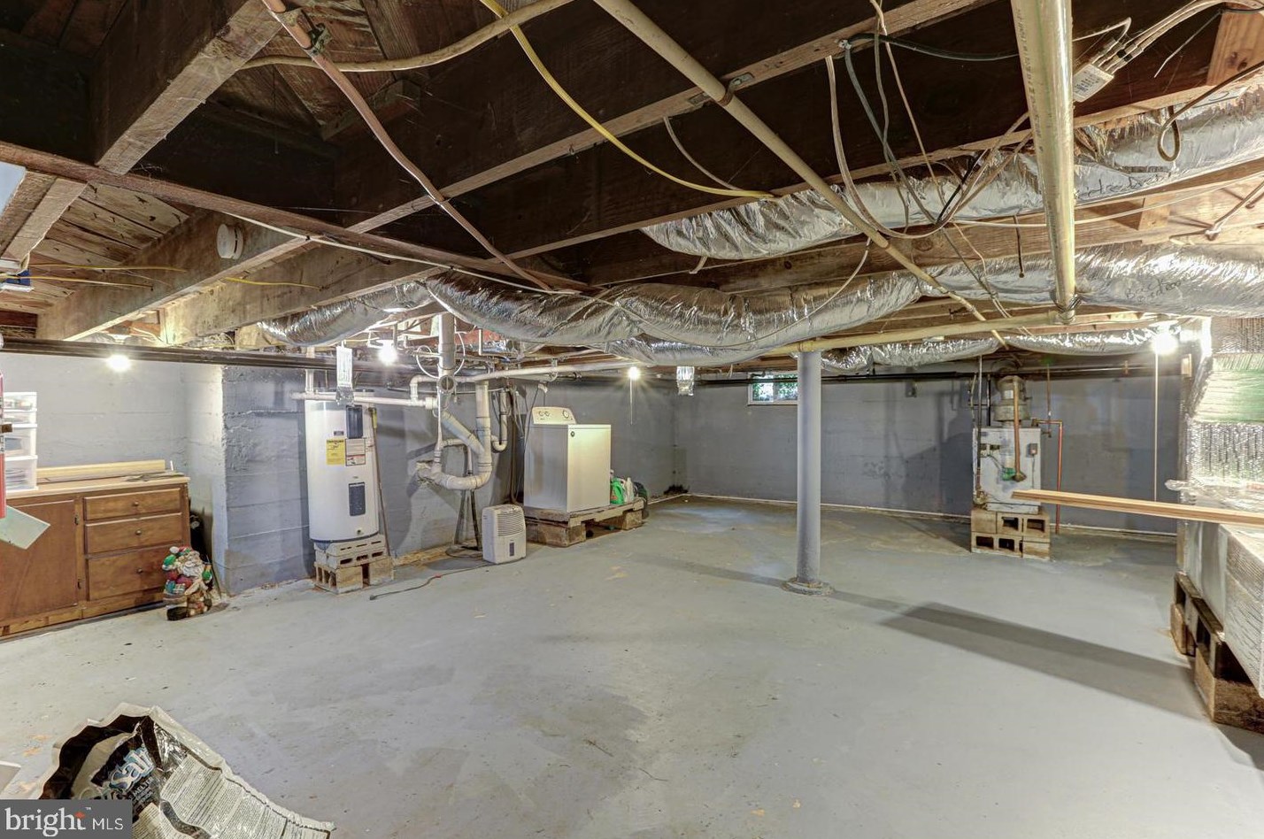 1 Harding Ave, Pennsville NJ  08070-1613 exterior