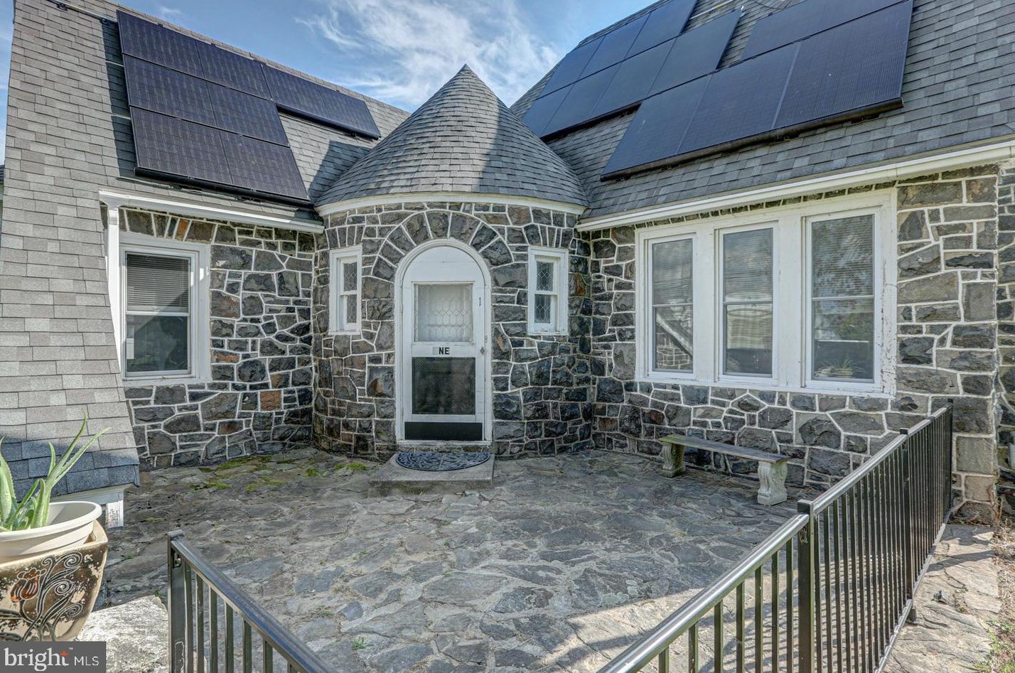 1 Harding Ave, Pennsville NJ  08070-1613 exterior