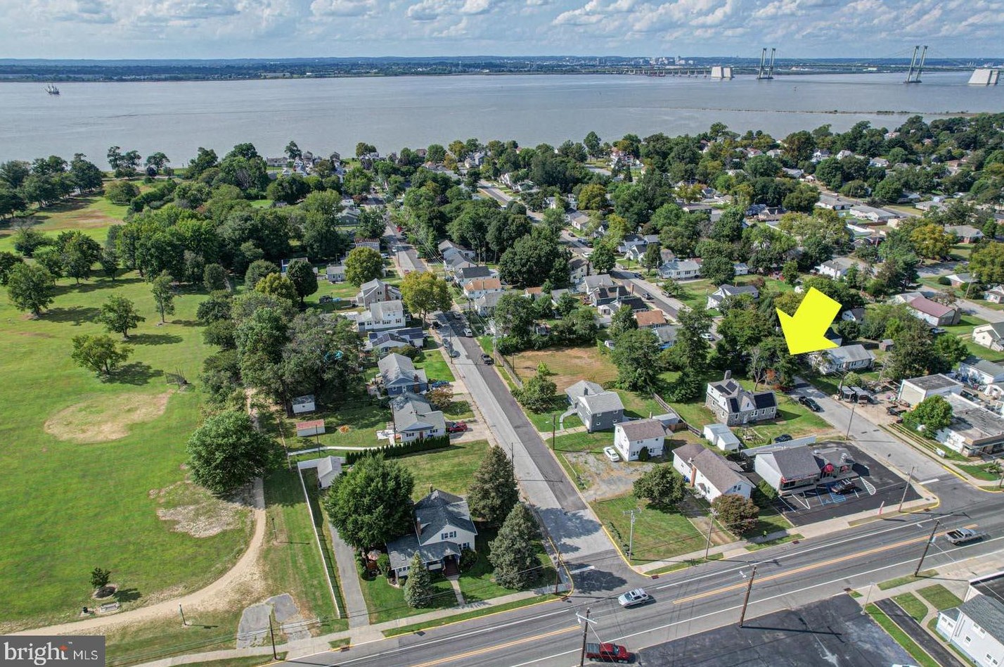 1 Harding Ave, Pennsville NJ  08070-1613 exterior