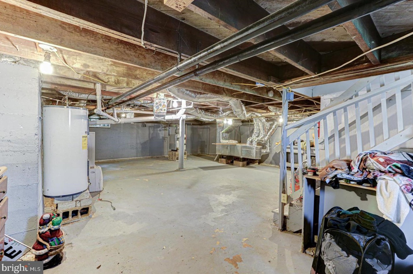 1 Harding Ave, Pennsville NJ  08070-1613 exterior