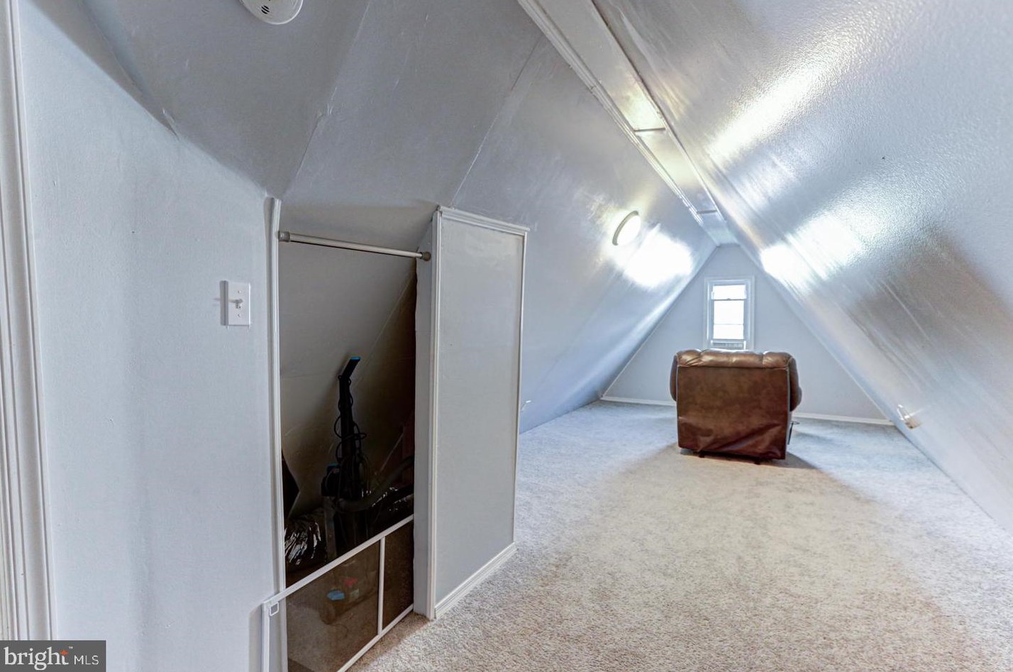 1 Harding Ave, Pennsville NJ  08070-1613 exterior