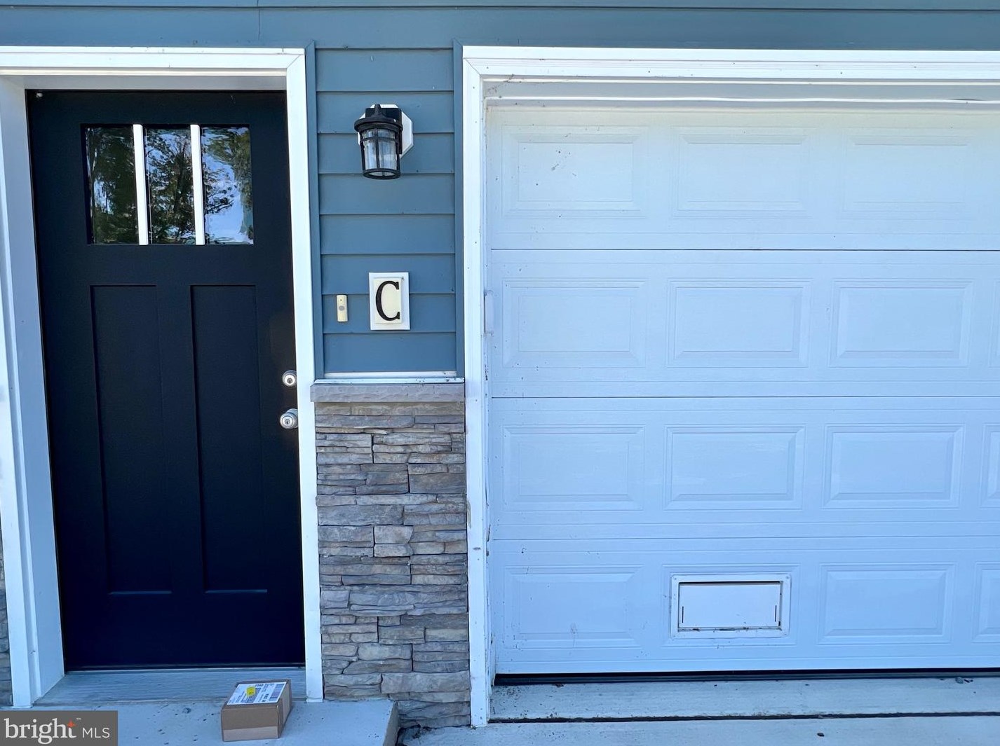 46-C Pittsfield St, Pennsville NJ  08070-2022 exterior