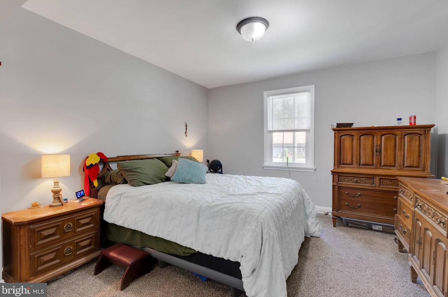 39 Churchtown Rd, Pennsville NJ 08070-1343 exterior