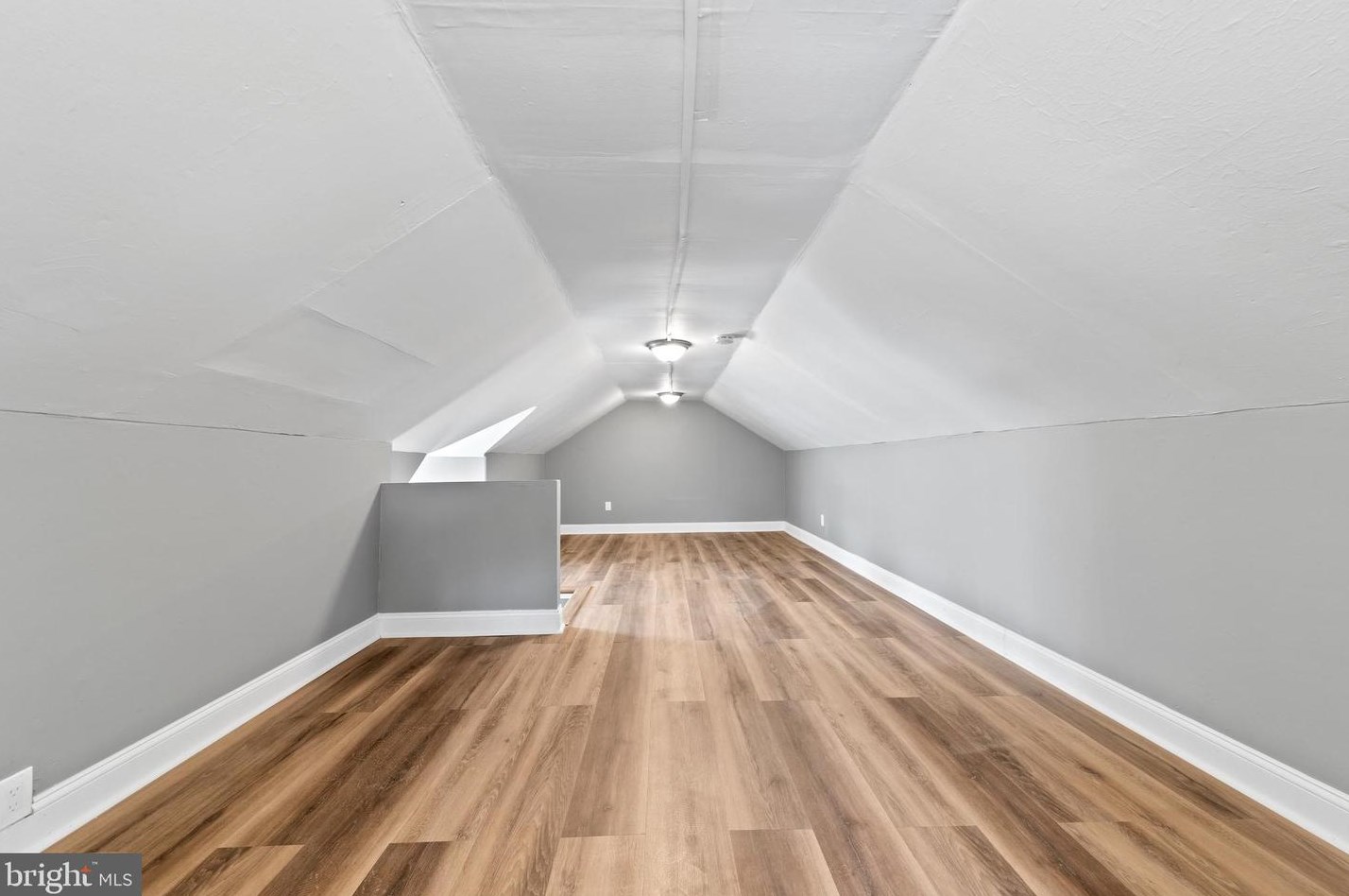 85 Hook Rd, Pennsville NJ 08070-1906 exterior