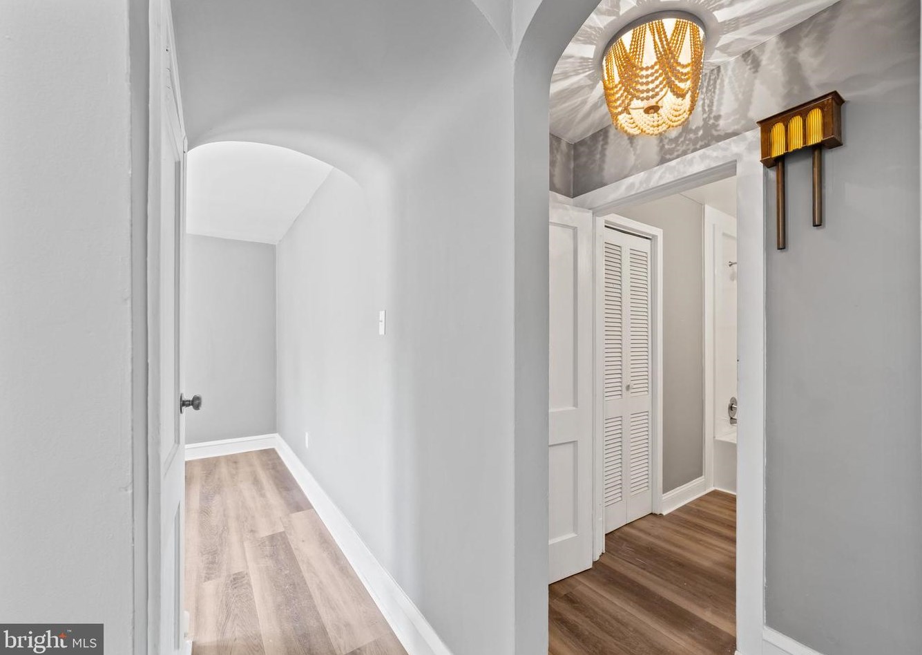 85 Hook Rd, Pennsville NJ 08070-1906 exterior