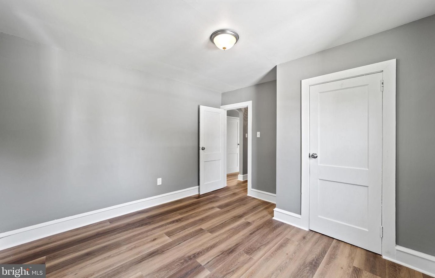 85 Hook Rd, Pennsville NJ 08070-1906 exterior