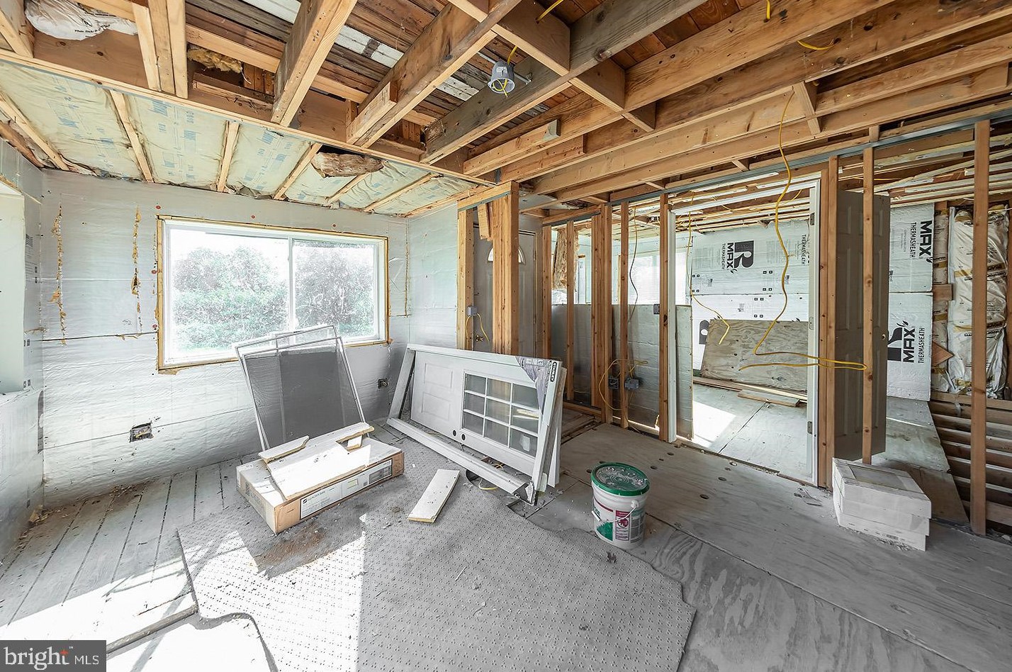 2 Riv Pl, Pennsville NJ 08070-3225 exterior