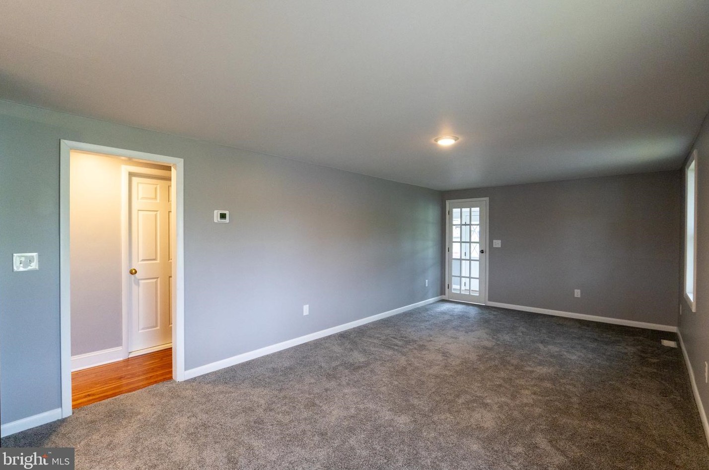 6 Fort Mott Rd, Pennsville NJ  08070-2713 exterior