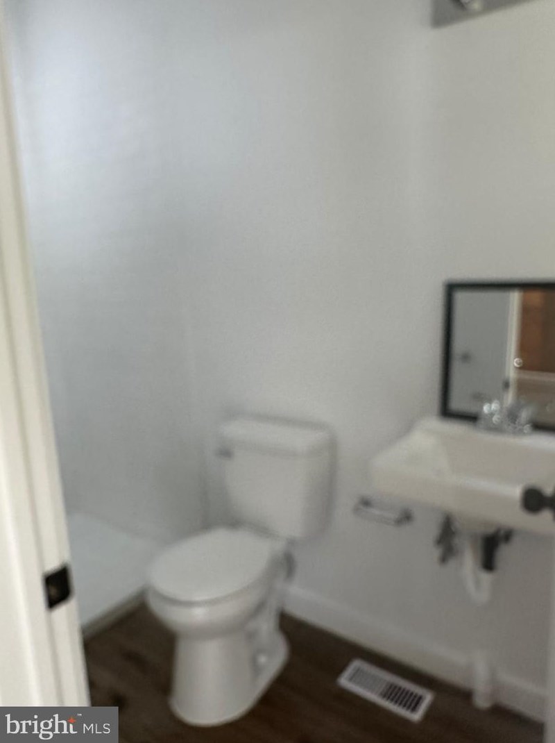 31 Eighth St, Salem NJ  08079-1010 exterior