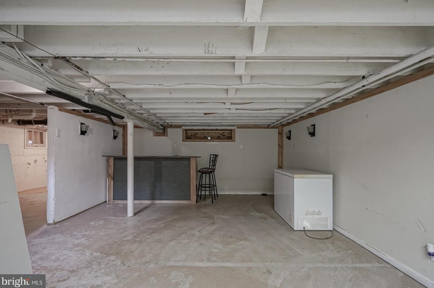 24 Chestnut St, Pennsville NJ  08070-2027 exterior