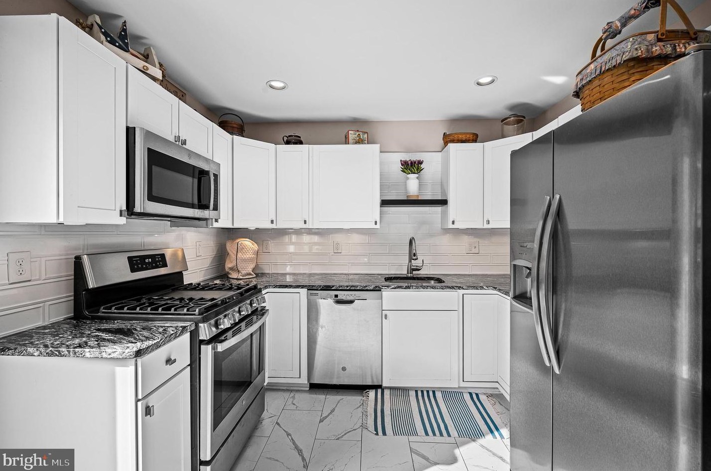 107 Nottingham Rd, Pennsville NJ  08070-3311 exterior