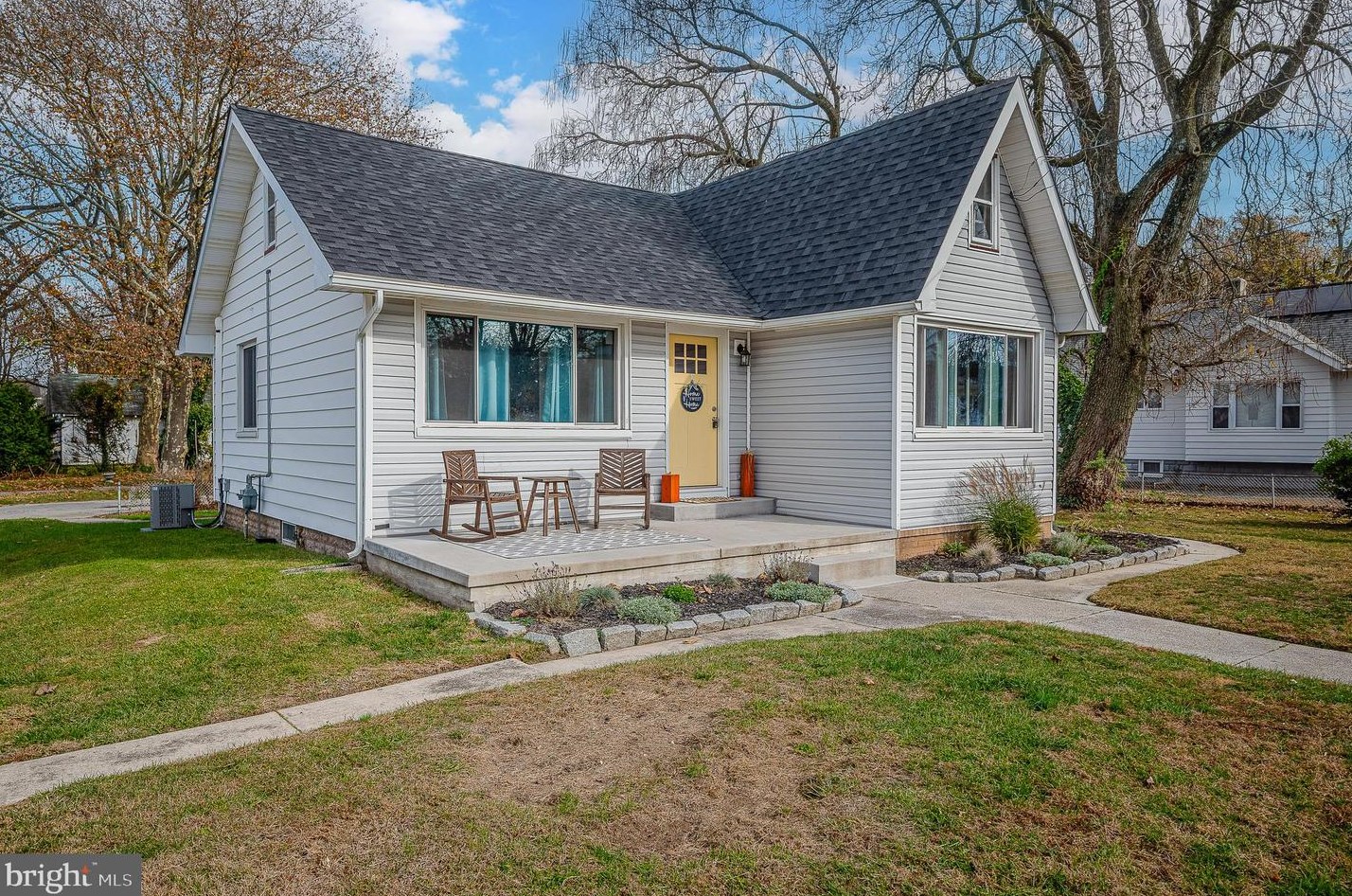 8 Churchtown Rd, Pennsville NJ  08070-1343 exterior