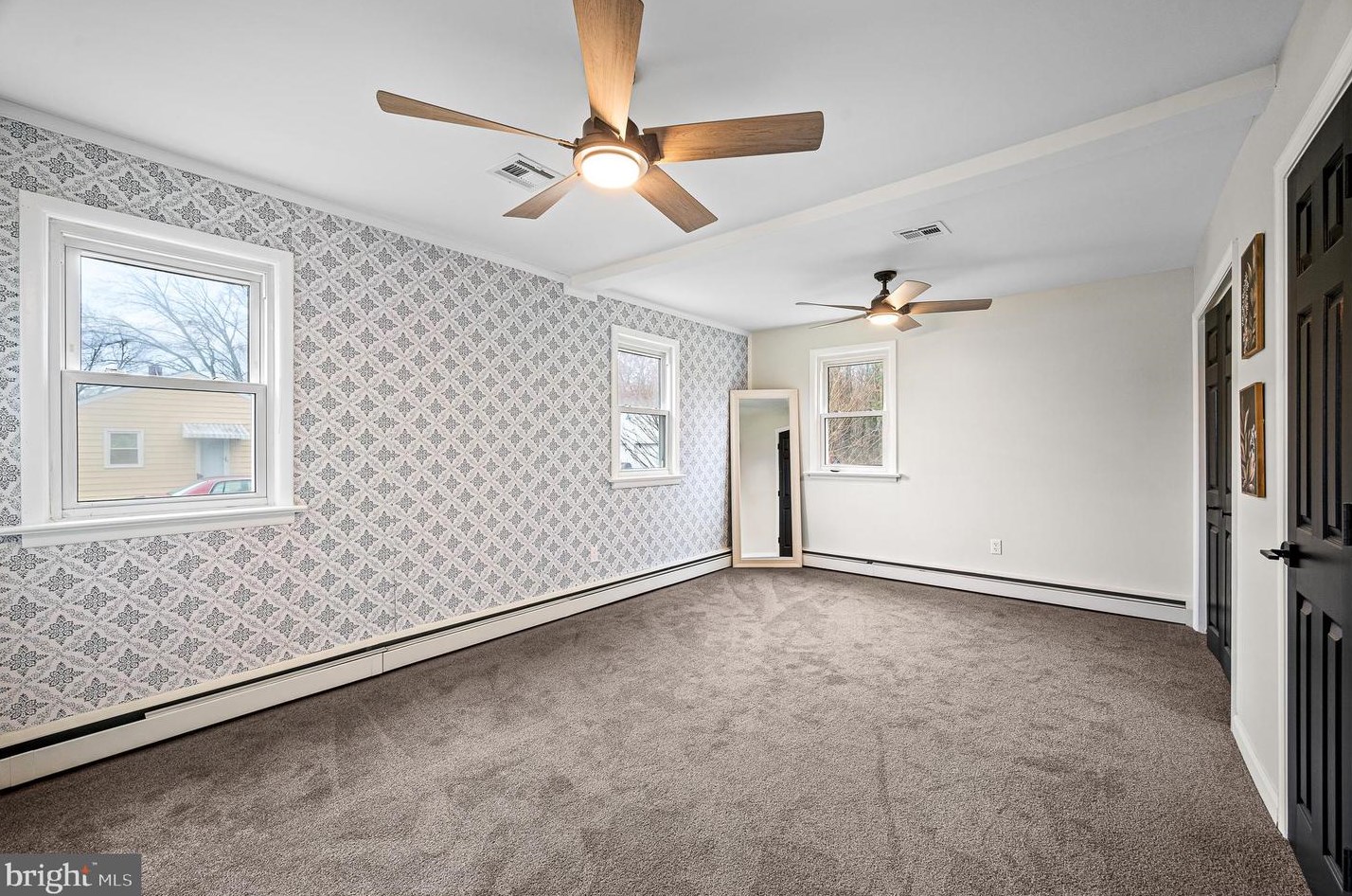 246 Golfwood Ave, Carneys Point Township NJ  08069-2803 exterior