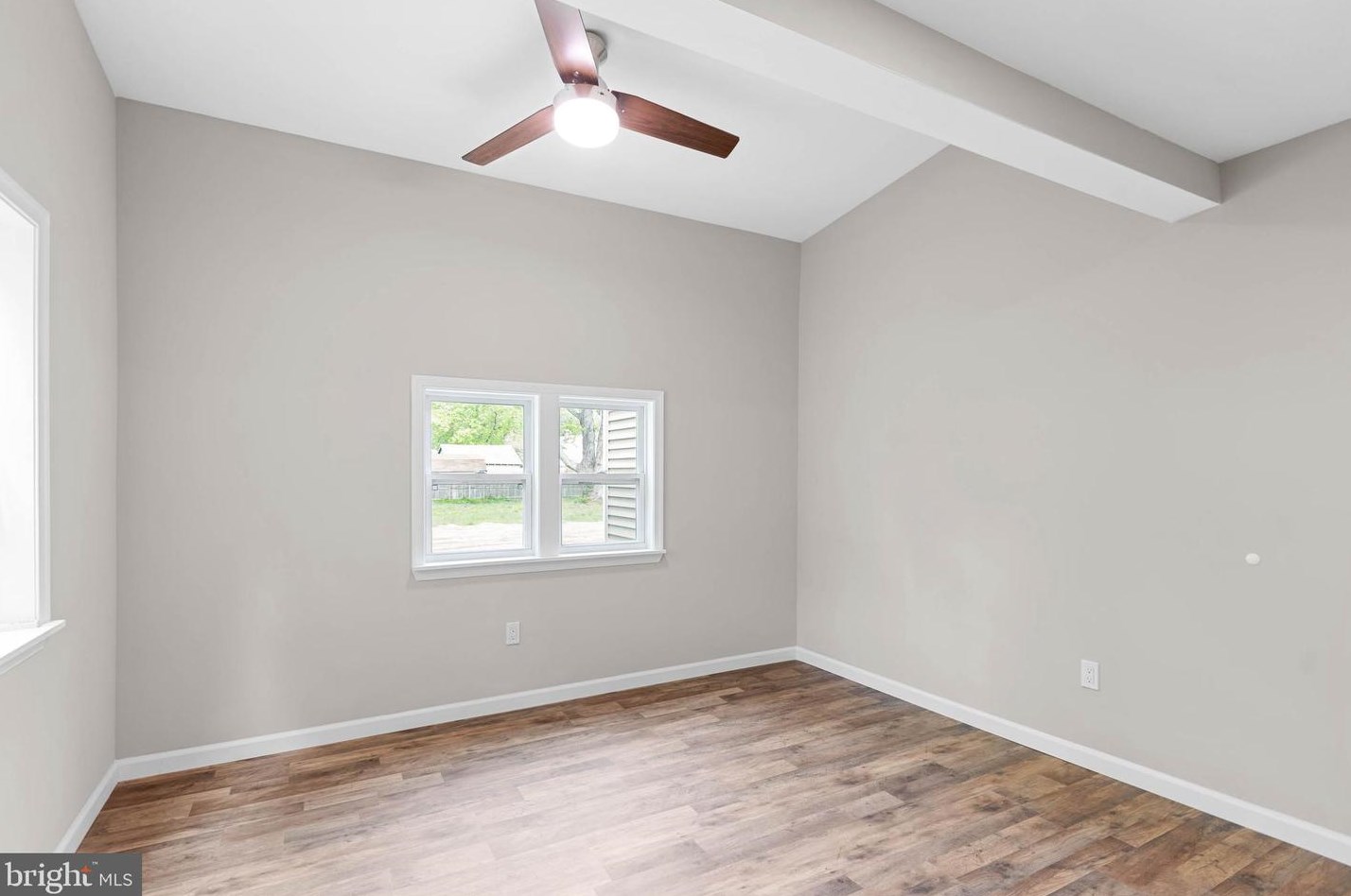 325 Hook Rd, Pennsville NJ  08070-1151 exterior