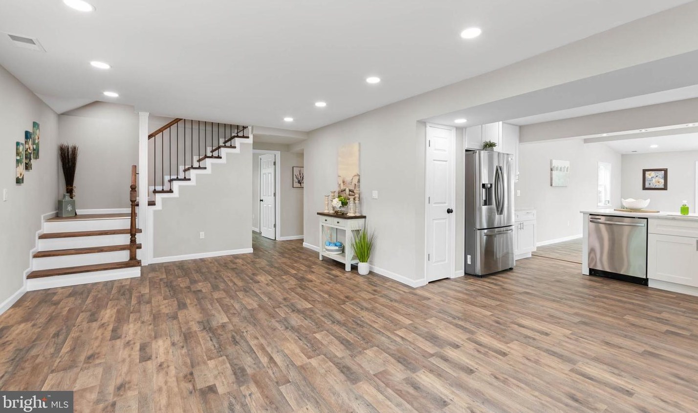 325 Hook Rd, Pennsville NJ  08070-1151 exterior