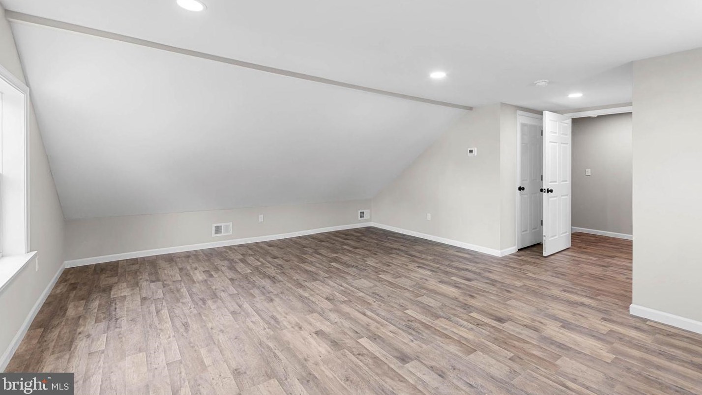 325 Hook Rd, Pennsville NJ  08070-1151 exterior