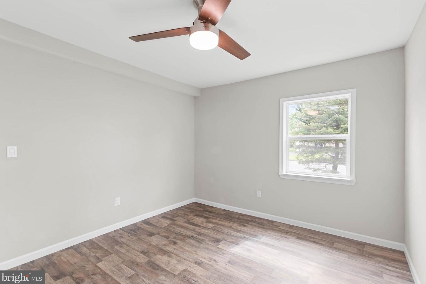 325 Hook Rd, Pennsville NJ  08070-1151 exterior