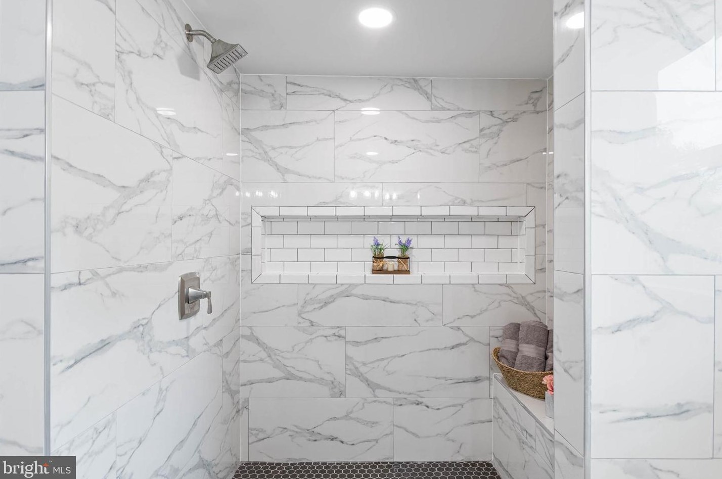 325 Hook Rd, Pennsville NJ  08070-1151 exterior