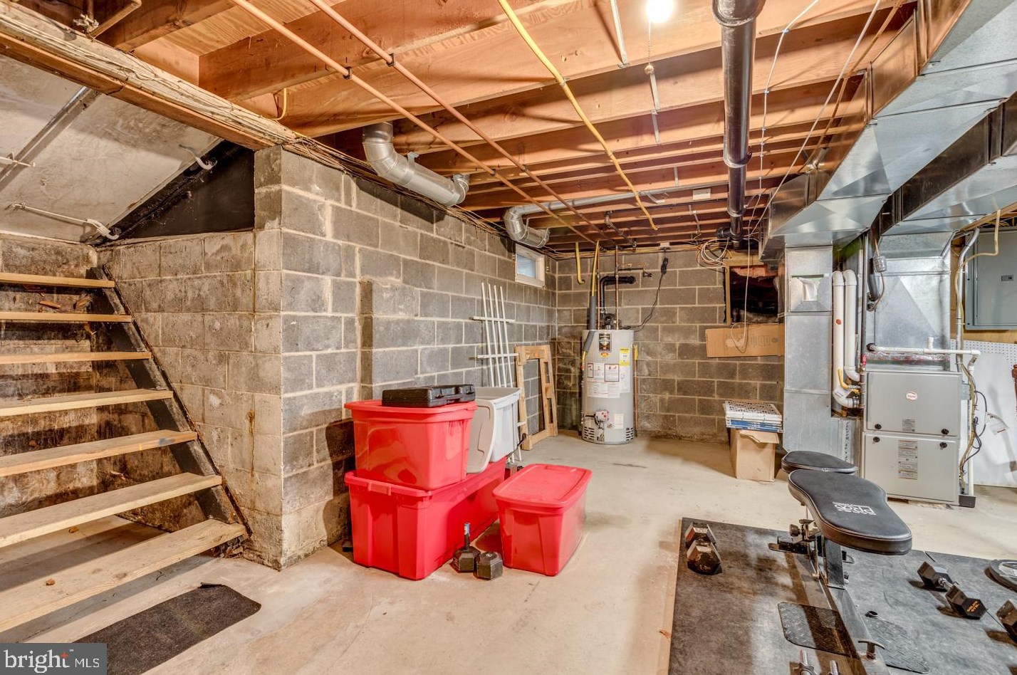 15 Commissioners Pike, Pilesgrove NJ 08098-2033 exterior