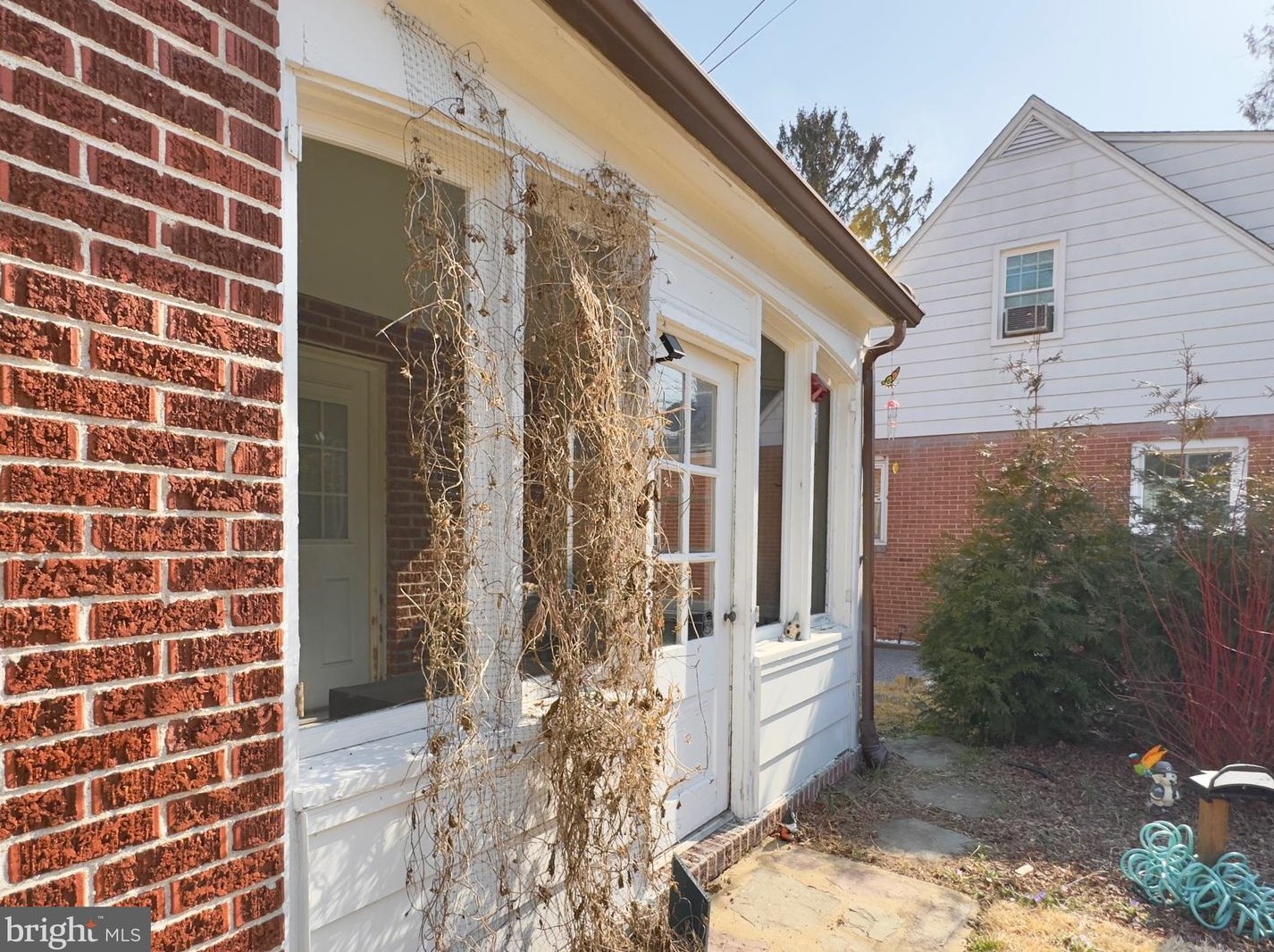 31 Fenwick Dr, Carneys Point Township NJ  08069-2546 exterior