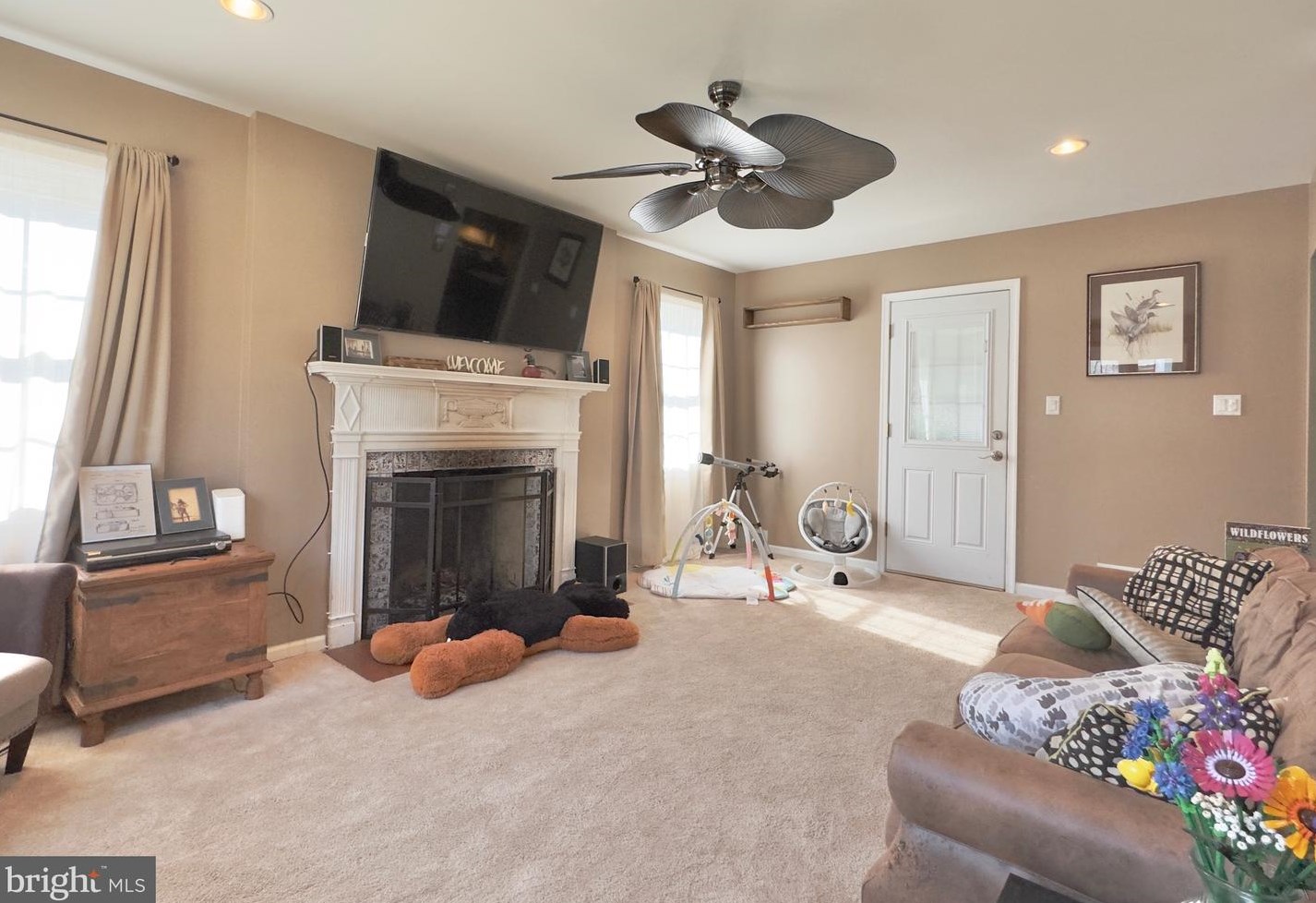 31 Fenwick Dr, Carneys Point Township NJ  08069-2546 exterior