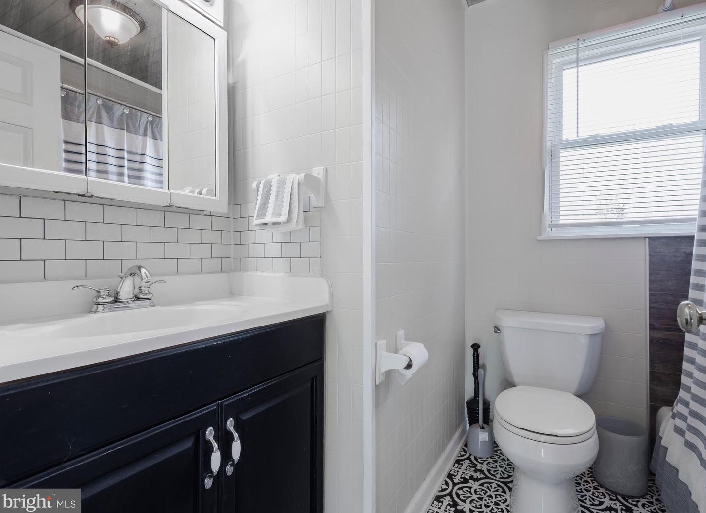 100 Hook Rd, Pennsville NJ  08070-1908 exterior