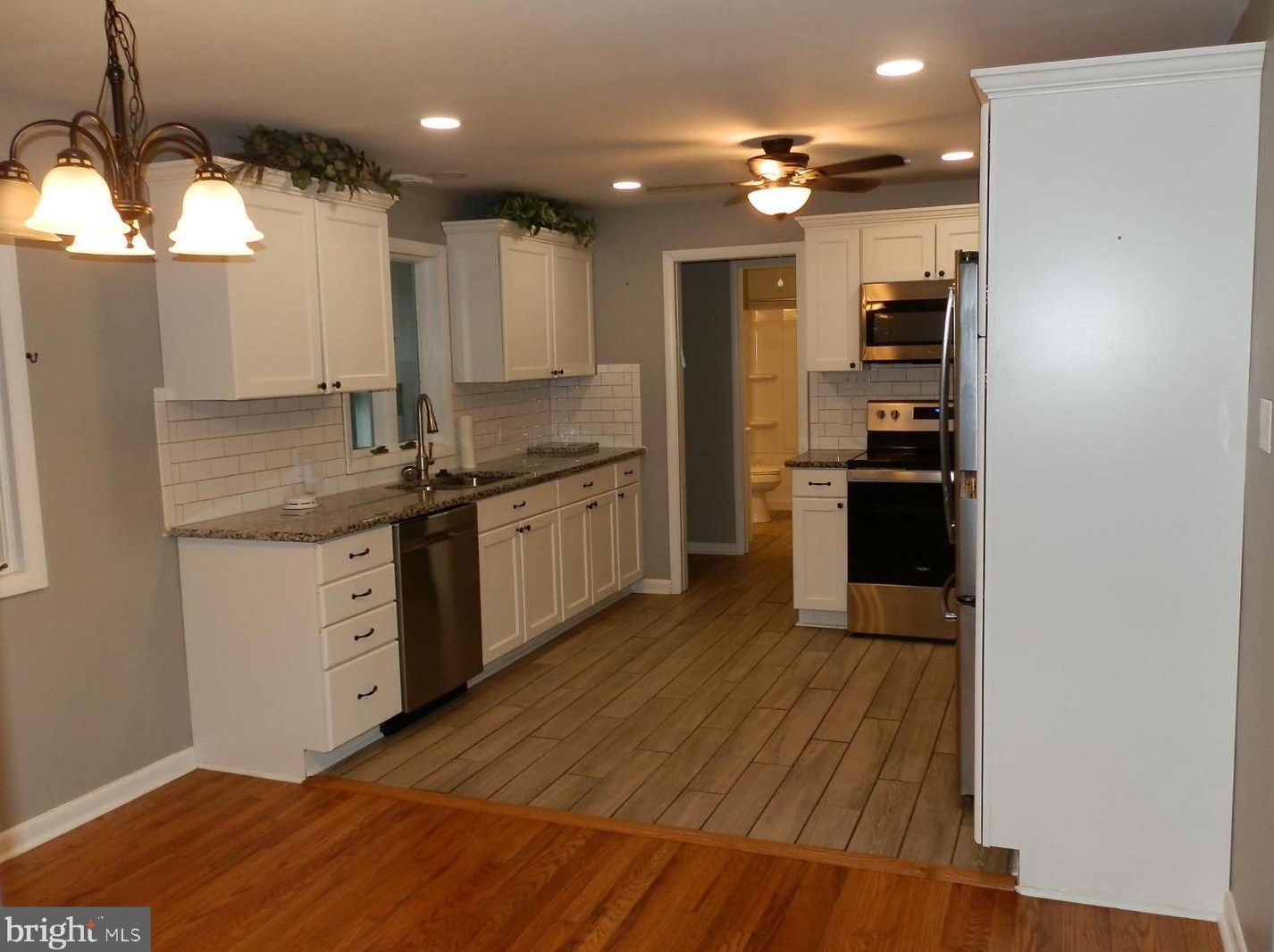 60 Maryland Ave, Pennsville NJ 08070-1528 exterior