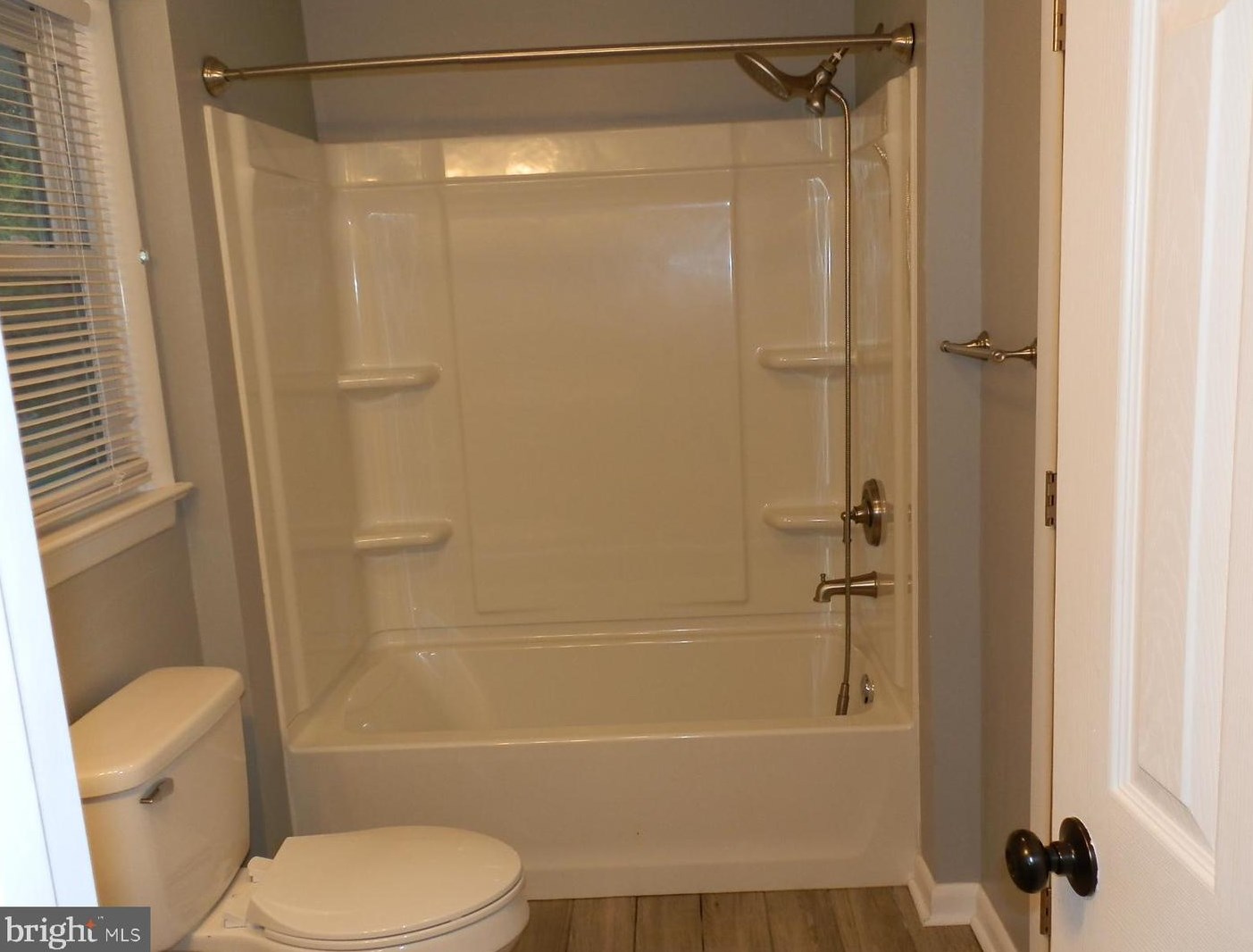 60 Maryland Ave, Pennsville NJ 08070-1528 exterior