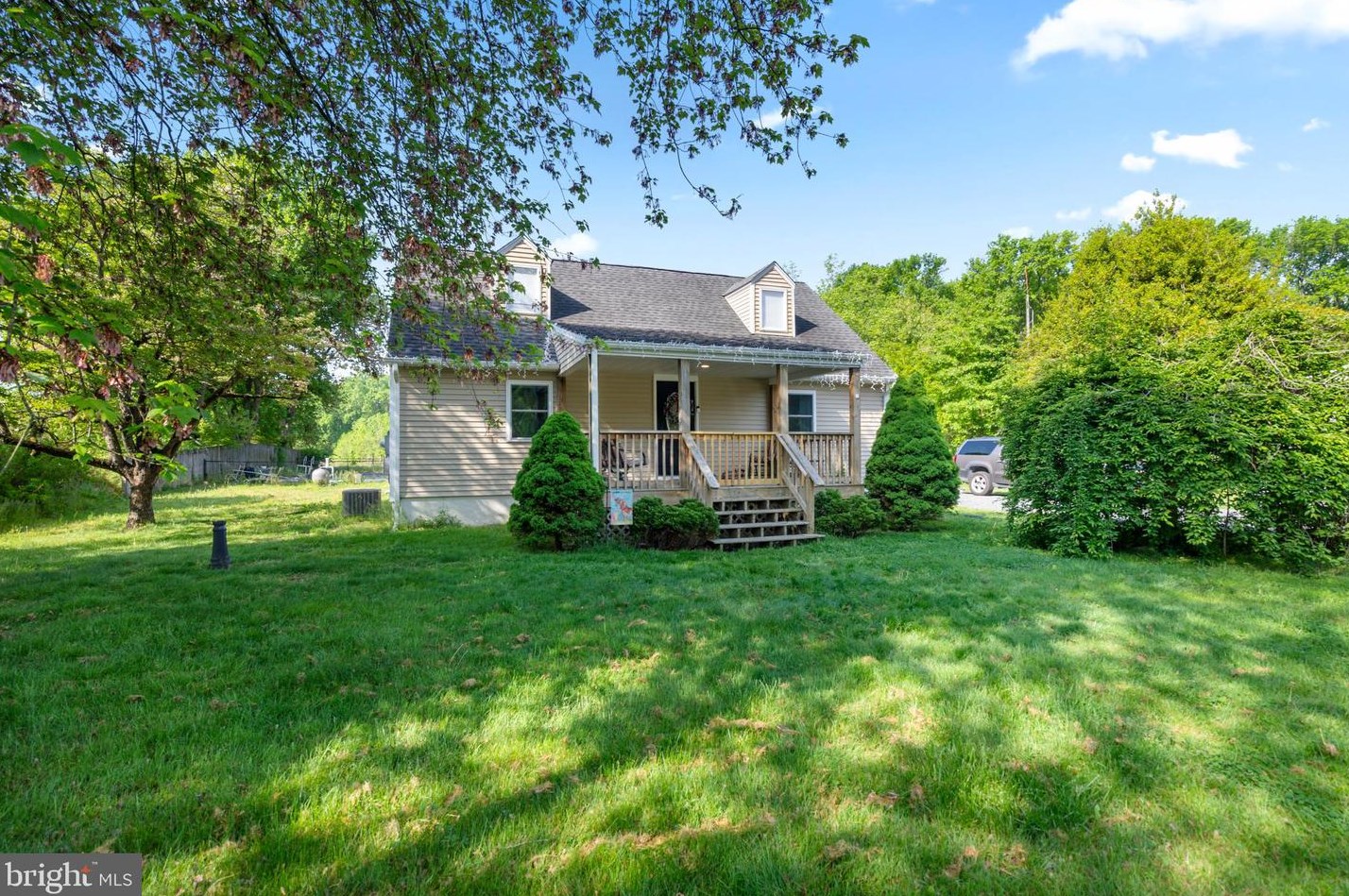 75 Heron Ave, Pennsville NJ 08070-1308 exterior