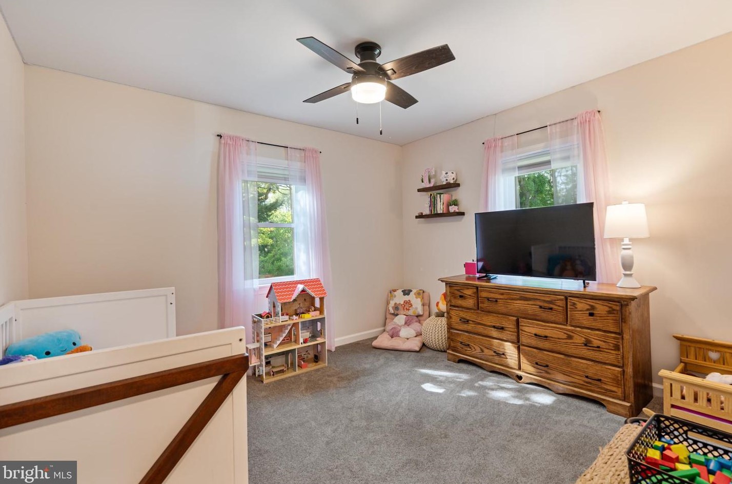 75 Heron Ave, Pennsville NJ 08070-1308 exterior