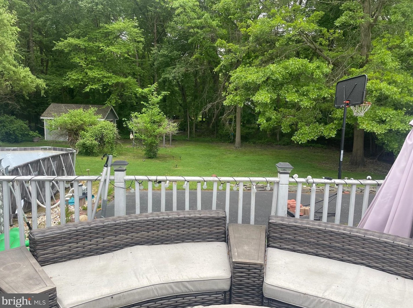 330 Pittsfield St, Pennsville NJ 08070-1924 exterior