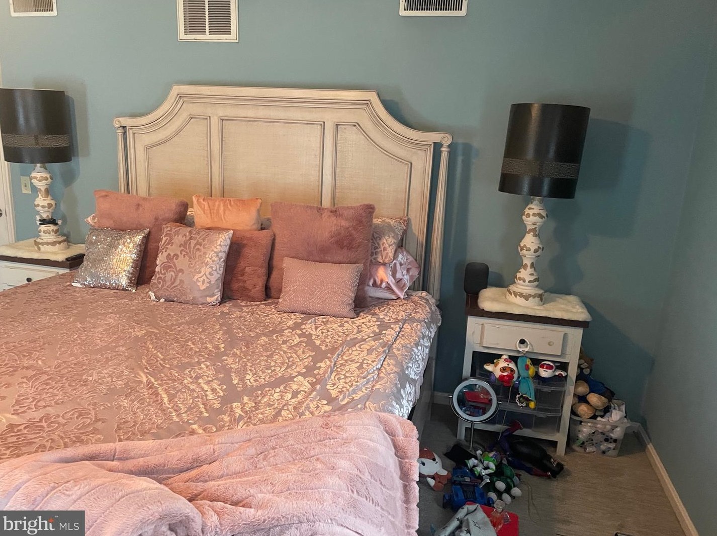 330 Pittsfield St, Pennsville NJ 08070-1924 exterior