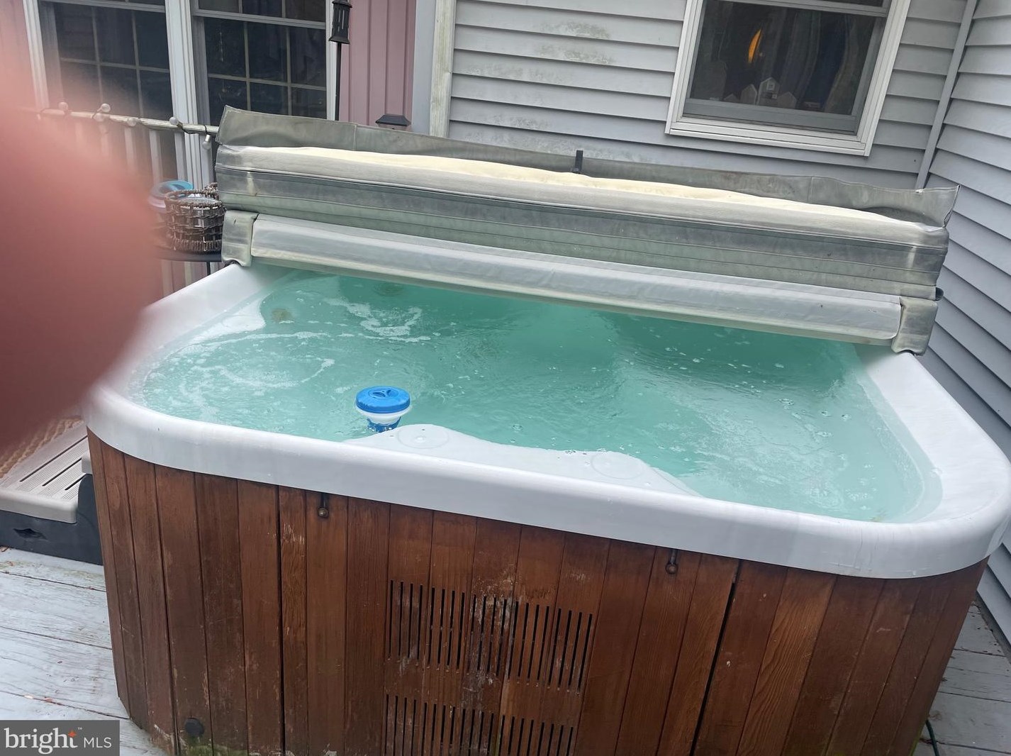 330 Pittsfield St, Pennsville NJ 08070-1924 exterior