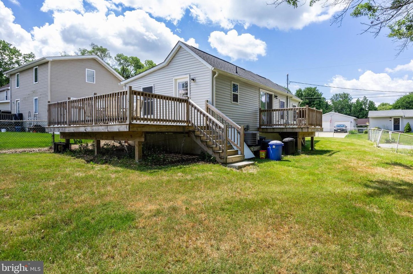 14 Nottingham Rd, Pennsville NJ  08070-2801 exterior