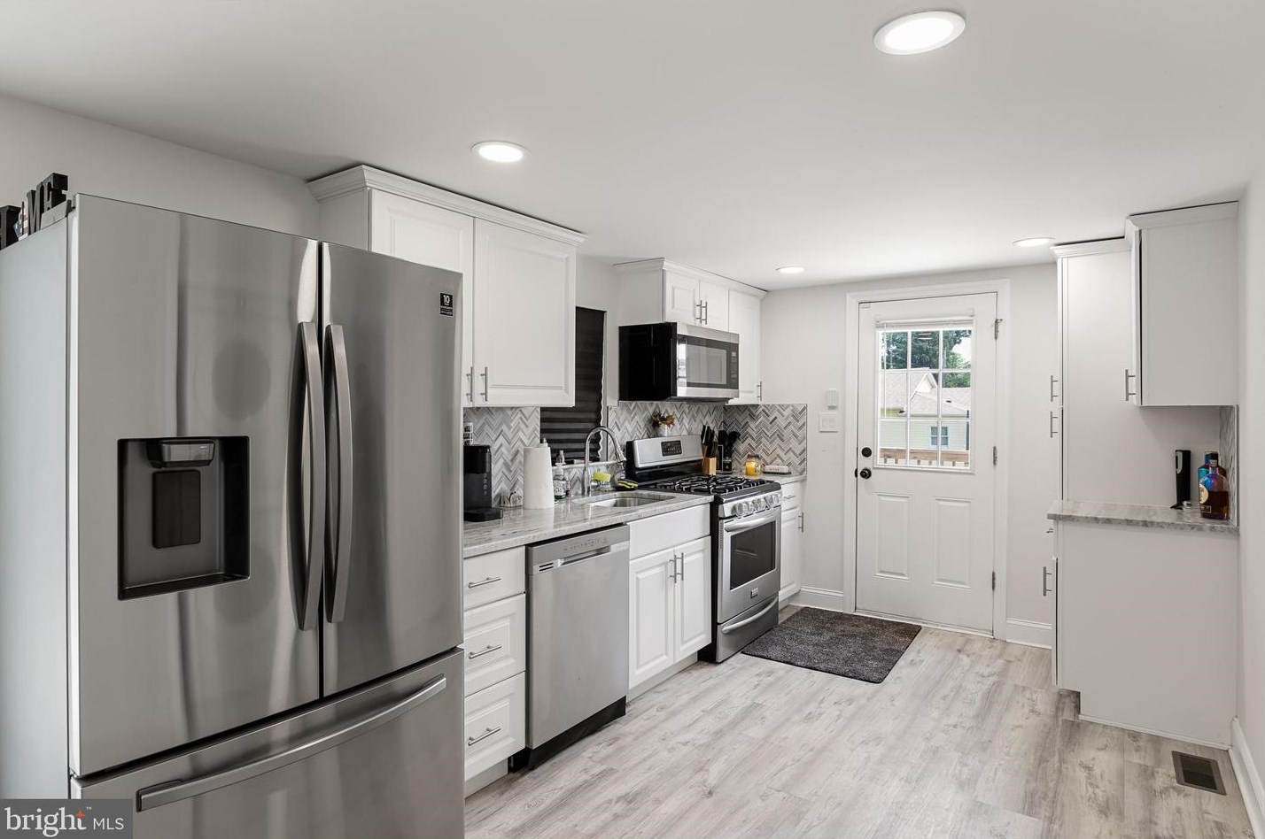 14 Nottingham Rd, Pennsville NJ  08070-2801 exterior