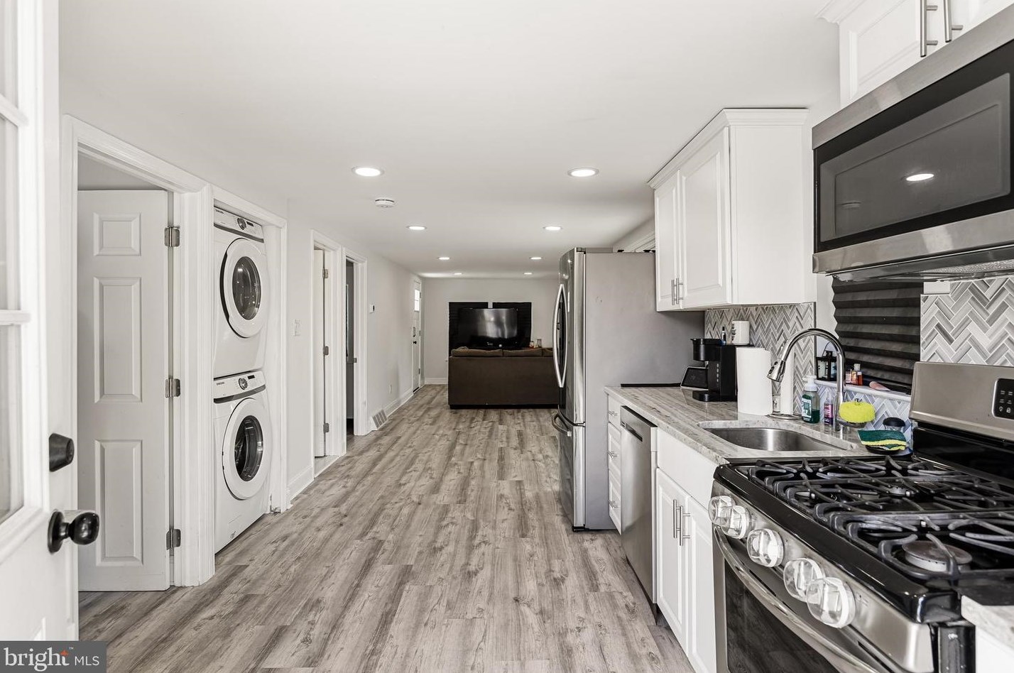 14 Nottingham Rd, Pennsville NJ  08070-2801 exterior