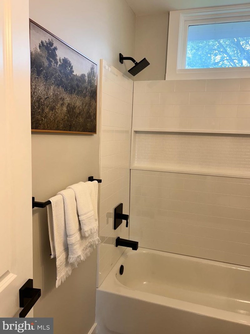 33 Oriental Ave, Pennsville NJ 08070-1634 exterior