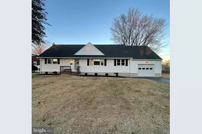 140 Castle Heights Avenue, Pennsville, NJ 08070 - Photo 1