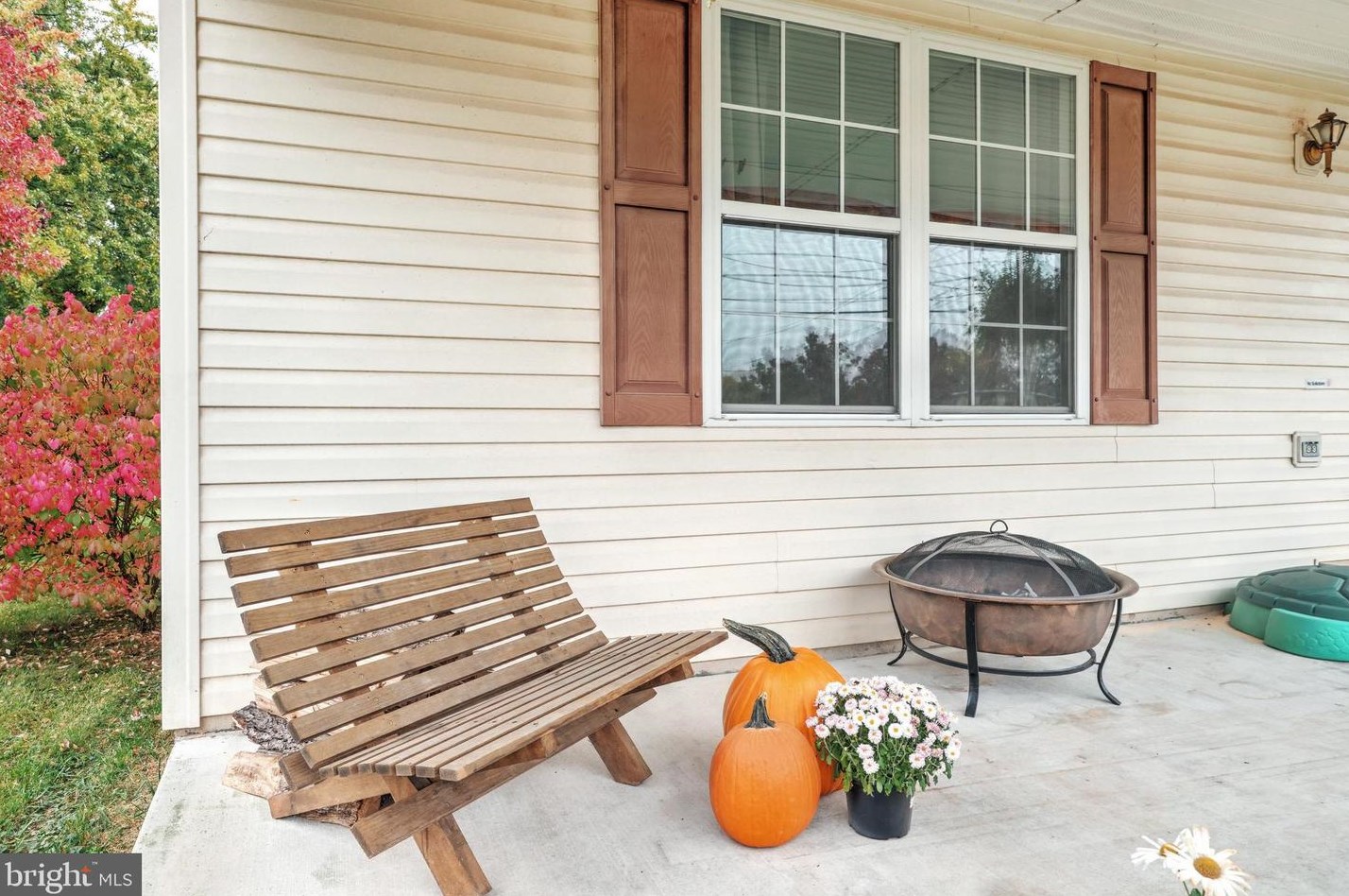 92 Schofield Dr, East Berlin PA  17316-9337 exterior