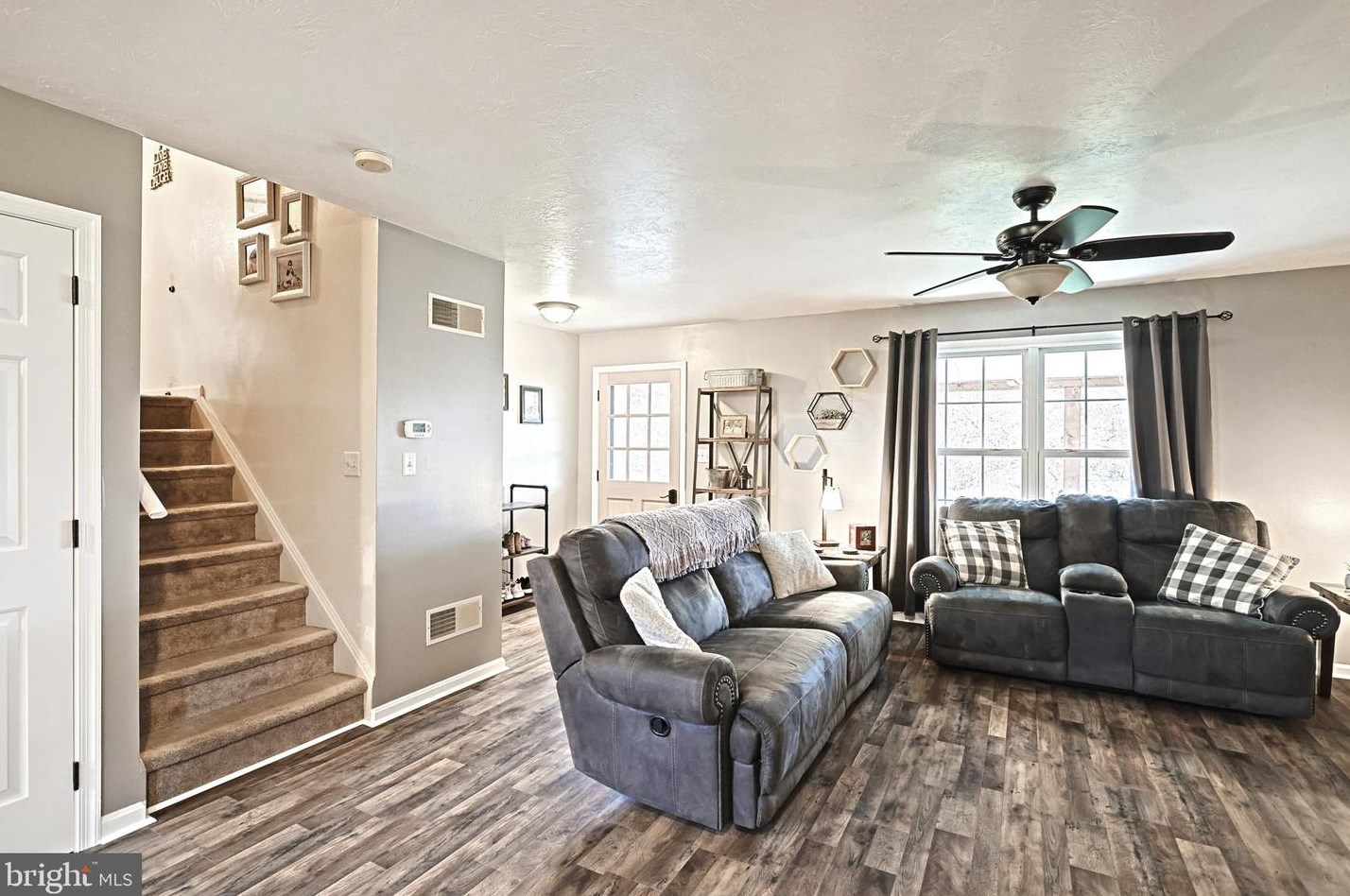 92 Schofield Dr, East Berlin PA  17316-9337 exterior