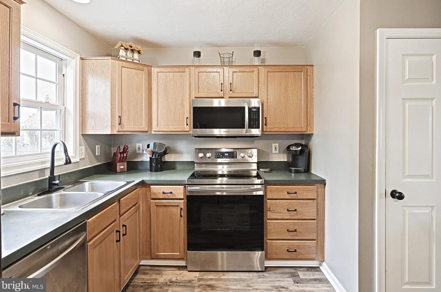 92 Schofield Dr, East Berlin PA  17316-9337 exterior